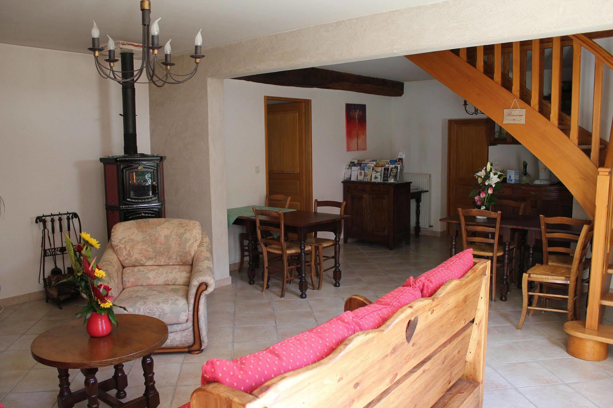 Le Lavoir Bed & Breakfast Peintre Bagian luar foto